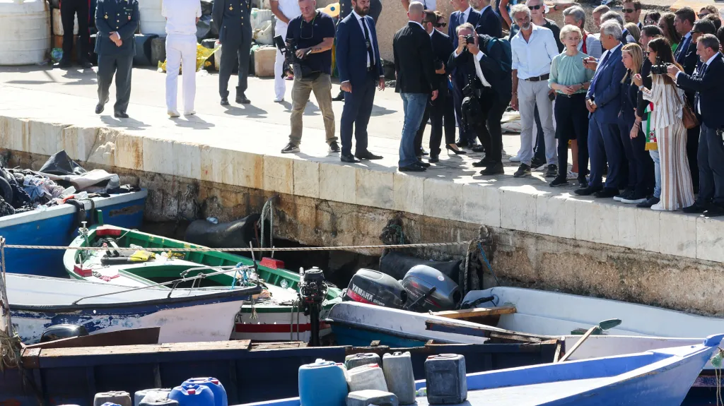 Unijní delegace se šéfkou EK na italském ostrově Lampedusa