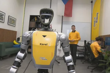 Čeští experti zkoumají čínského robota Karla