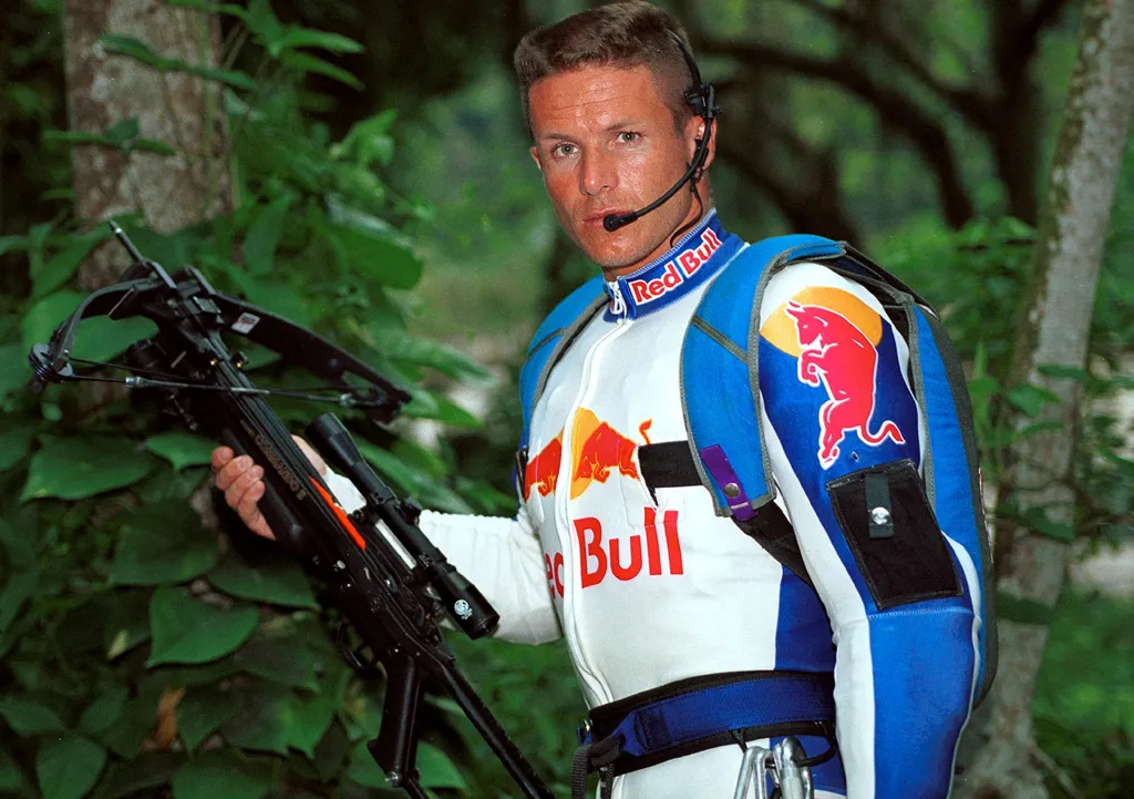 Rakouský parašutista a extrémní sportovec Felix Baumgartner