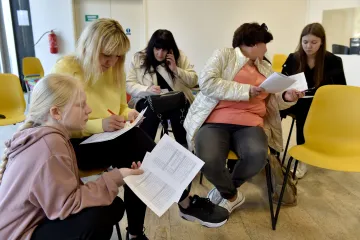 Česko ve středu vydalo lidem z Ukrajiny 3480 víz. Celkový počet se blíží čtvrt milionu, Rakušan očekává dvojnásobek