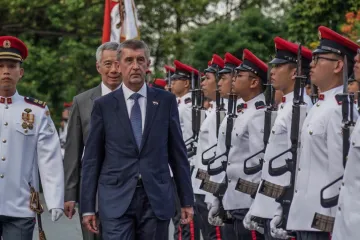 Babiš navazuje kontakty v Asii: v Singapuru se sešel s prezidentkou i premiérem
