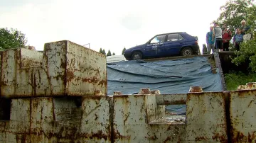 Crash test na Škodě Favorit