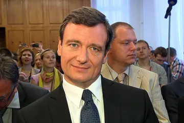 Rath proti Bradáčové: Šířila dezinformace, mohla ovlivnit svědky