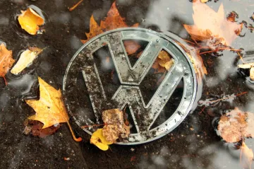 Ve stínu skandálu si VW snaží udržet rating, zatímco české ekonomice hrozí brzda