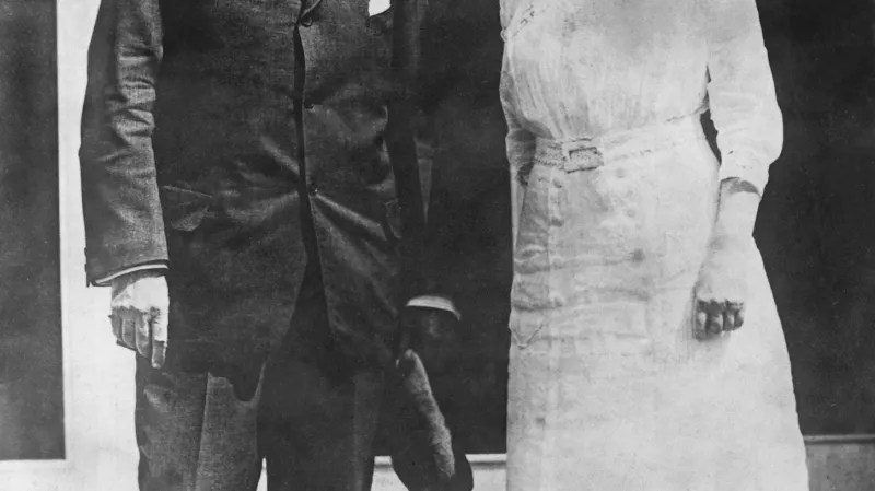 Woodrow Wilson se svou manželkou Edith