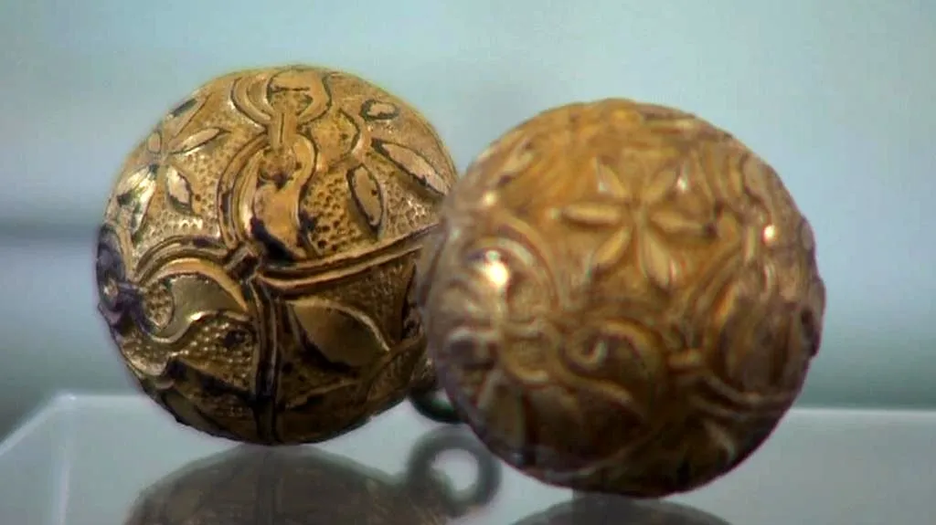 Originální velkomoravské šperky z Pohanska