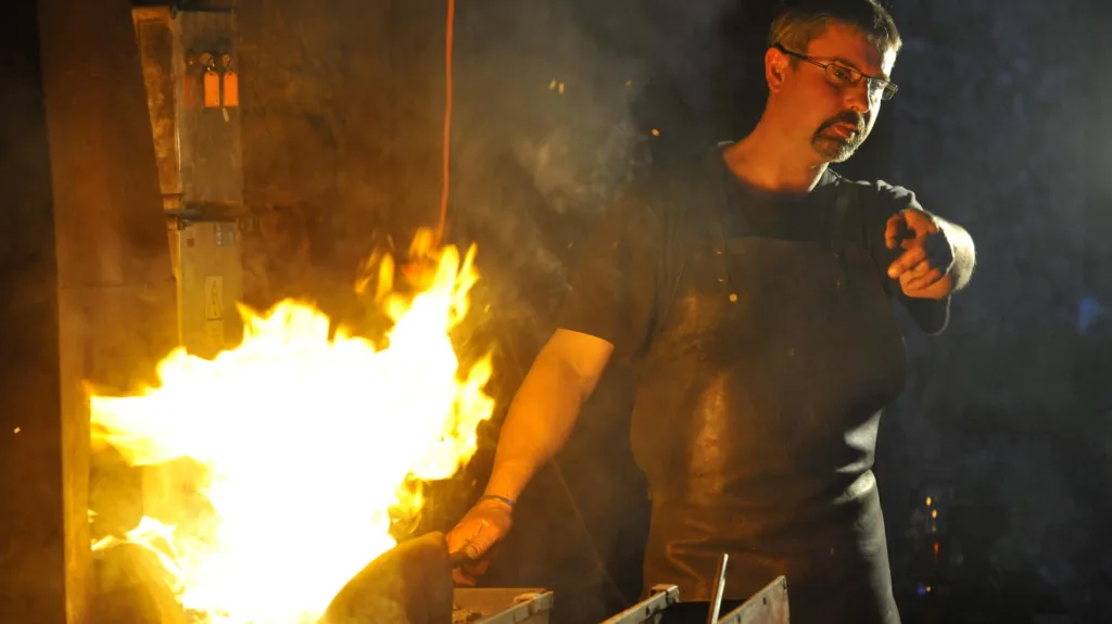 Kování monumentálního dalekohledu