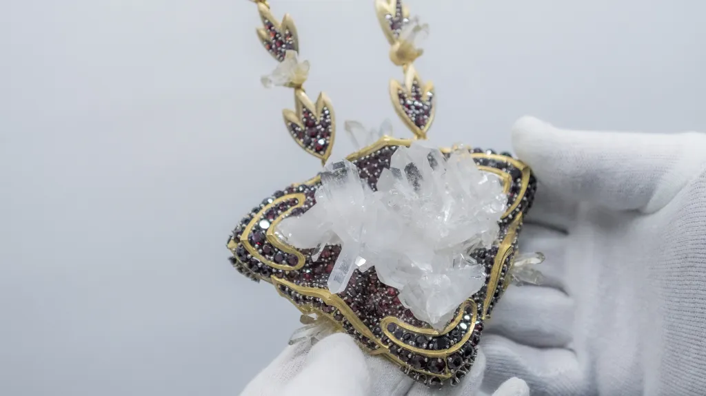 Muzeum Českého ráje v Turnově připravuje k otevření zrekonstruovaný kabinet granátového šperku