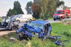 Při nehodě mezi Českými Budějovicemi a Krumlovem zemřeli tři lidé