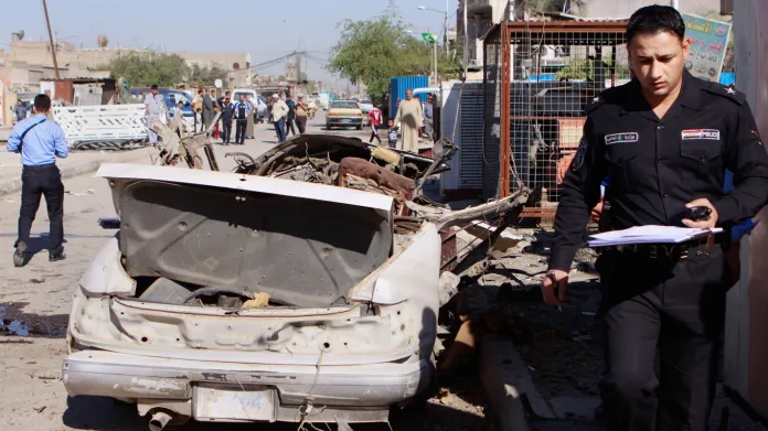 Následky pumového útoku v Bagdádu 19. března 2013