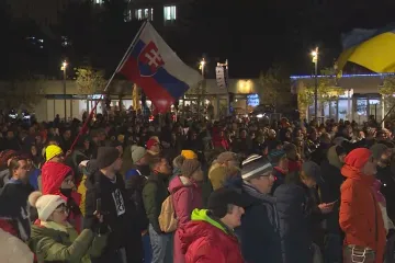 V deseti slovenských městech se demonstrovalo proti Ficově vládě