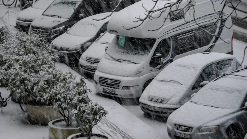 Německo zasáhla sněhové bouře Friederike