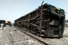 Tragická srážka dvou vlaků v Pákistánu si vyžádala nejméně 45 mrtvých