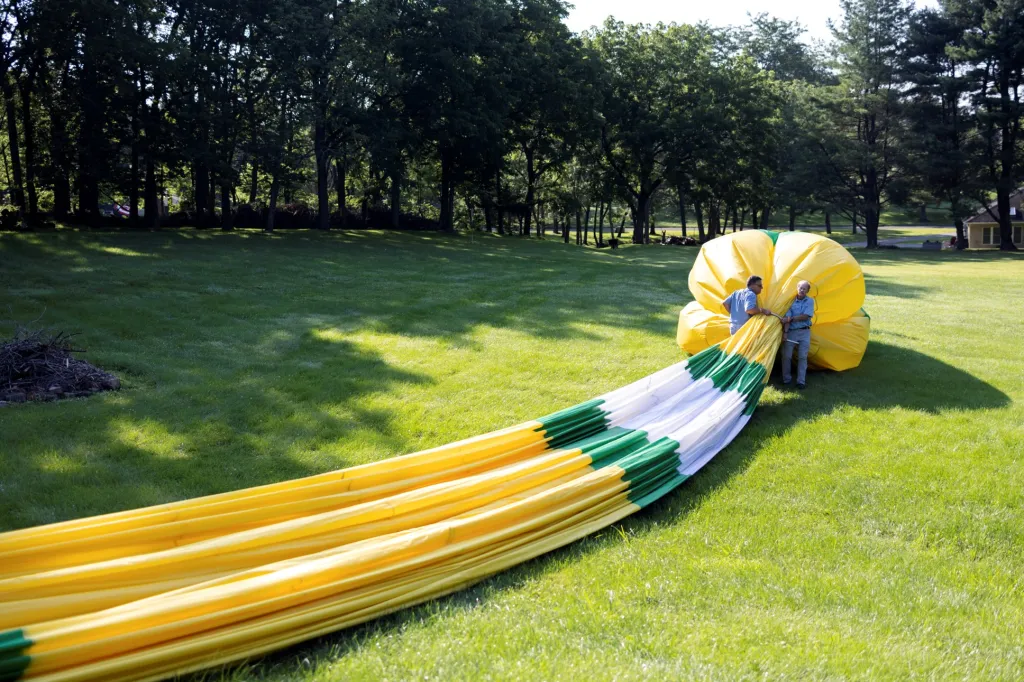 Festival balónového létání v New Jersey. Na nebi se tento rok objevilo 58 balónu různých tvarů i velikostí