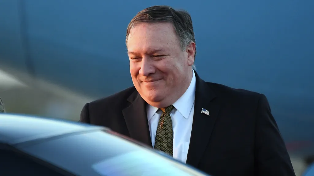 Mike Pompeo na asijském turné