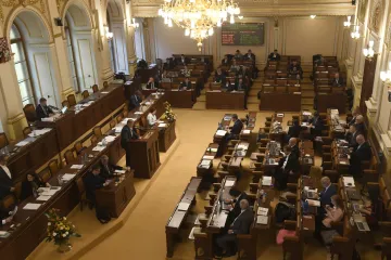  Poslanci debatu o zdanění náhrad církvím opět nedokončili