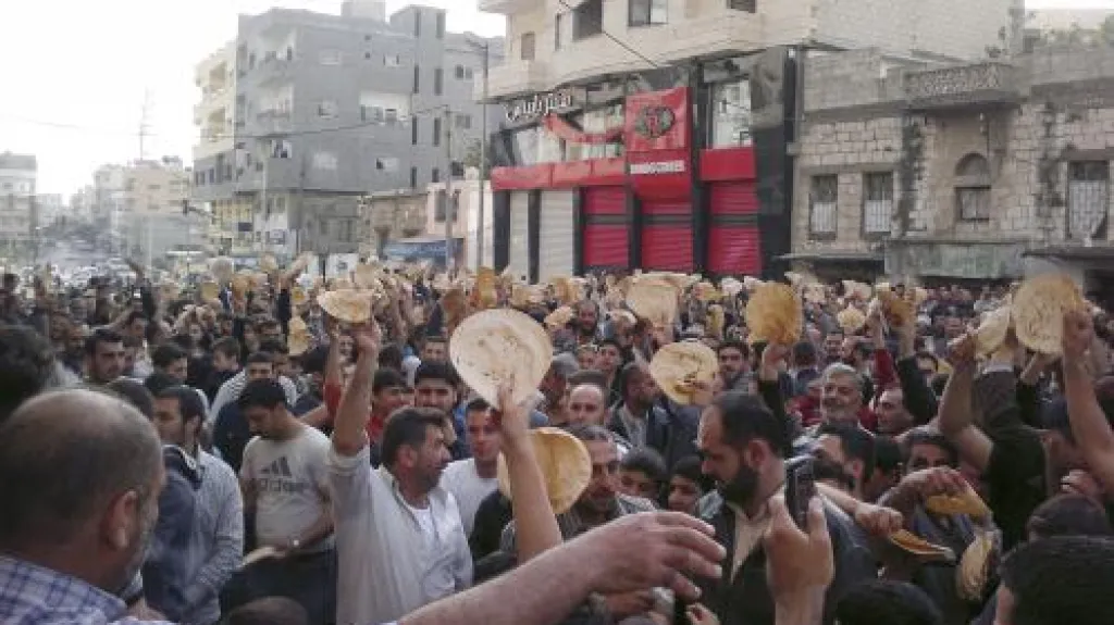 demonstrace proti syrskému prezidentovi