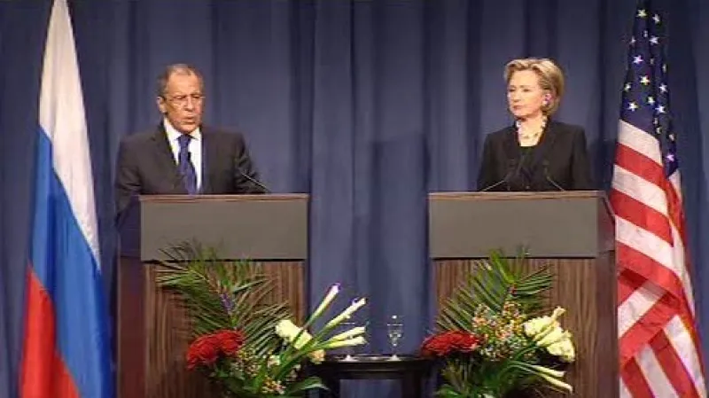 Sergej Lavrov a Hillary Clintonová