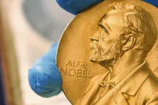 Nobelova cena za ekonomii vyzdvihla výzkum pracovního trhu a obohacení analýzy příčinných vztahů