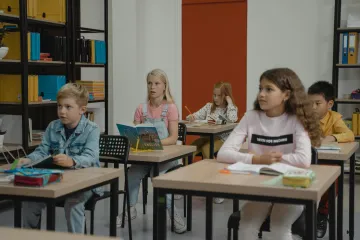 Dvojí zápisy dětí z Ukrajiny štěpí. Část politiků je hájí, jiní mluví o diskriminaci