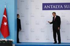 Putin po měsících hovořil s Erdoganem, chce normalizovat vztahy
