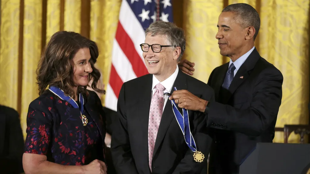 Obama a manželé Melinda a Bill Gatesovi