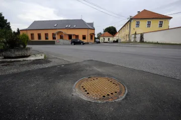 Frýdecko-místecké části Skalice hrozí, že zůstane bez kanalizace. Někteří obyvatelé ji totiž odmítají