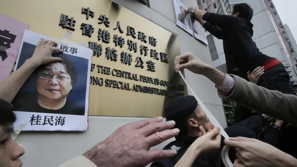 Protest kvůli zmizení hongkongských knihkupců