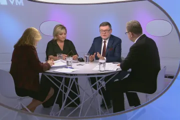 Stanjura chce snížit schodek rozpočtu o 70 miliard. Schillerová plán kritizovala