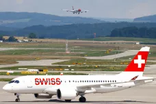 Švýcarská letiště obnovují provoz, dopravu časně ráno zastavil technický problém 