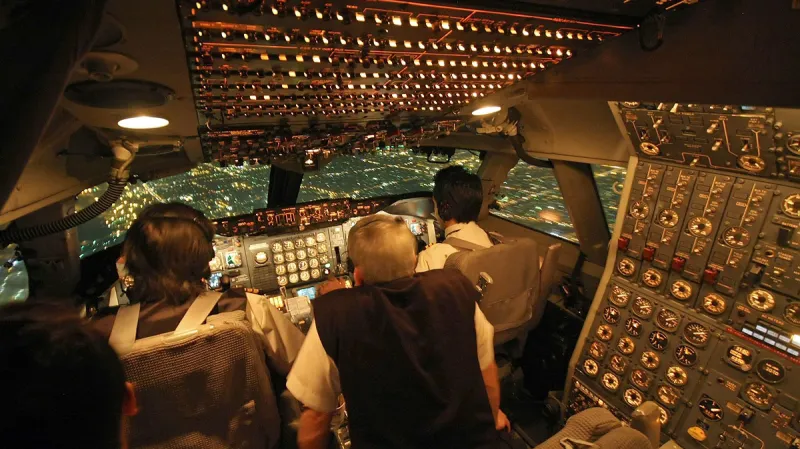 Kokpit Boeingu 747-200 společnosti Iran Air