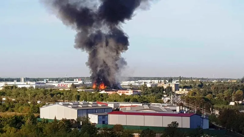 Požár ubytovny byl vidět z velké části Plzně