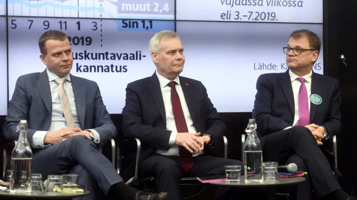 Volební debata v Helsinkách. Zleva: Petteri Orpo, Antti Rinne, Juha Sipila
