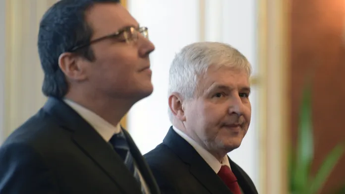 Guvernér ČNB Miroslav Singer (vlevo) a Jiří Rusnok