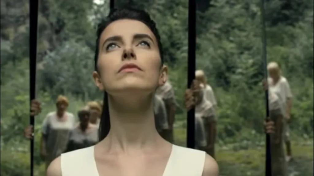 Never Sol & Elpida choir / Nur