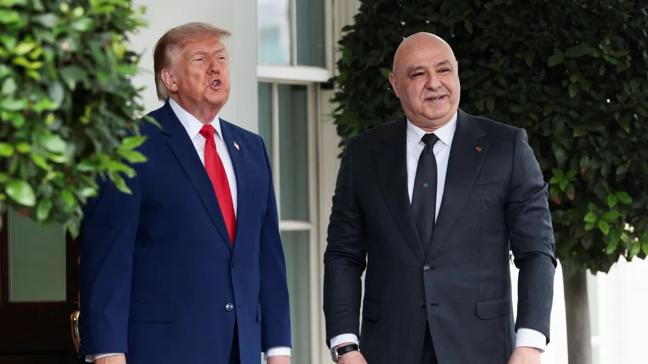 USA Libanonu pomohou, řekl Trump při schůzce s libanonským prezidentem