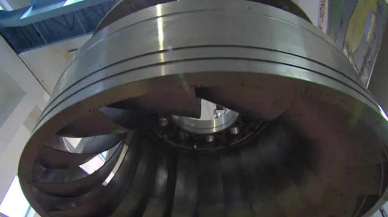 Lipno - oprava turbíny