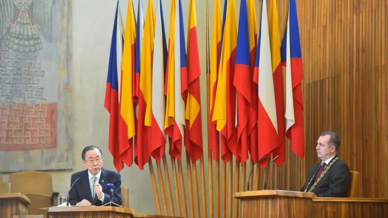 Přednáška Pan Ki-muna na Karlově univerzitě