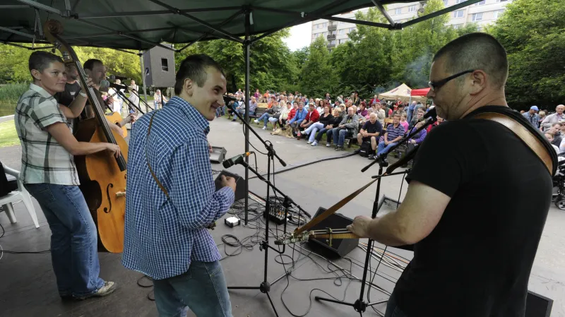Na festivalu Porta si v minulých ročnících zahrála třeba kapela Stop Time