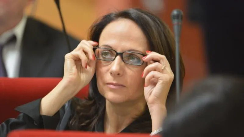 Opozičním zastupitelům se nepodařilo odvolat primátorku