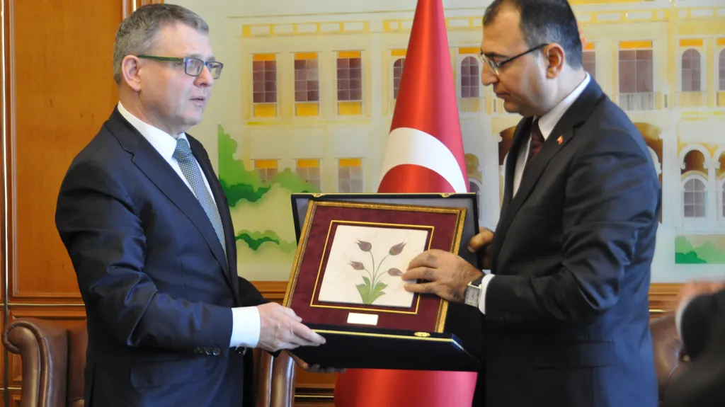 Lubomír Zaorálek s guvernérem Izmiru Mustafou Toprakem