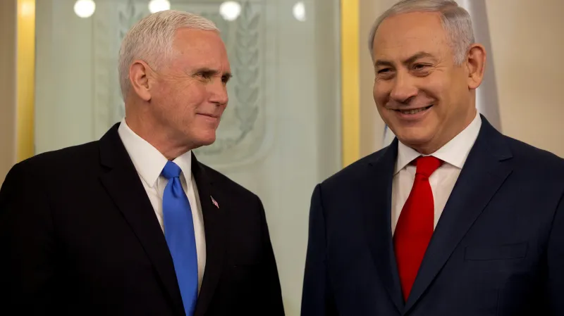Pence a Netanjahu při setkání v úřadu izraelského premiéra v Jeruzalémě