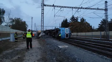 Vykolejený vlak mezi Poříčany a Nymburkem 10. 10. 2022