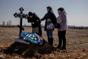 Rusové pálí z Černého moře na Charkov, obě strany si vyměnily zajaté vojáky