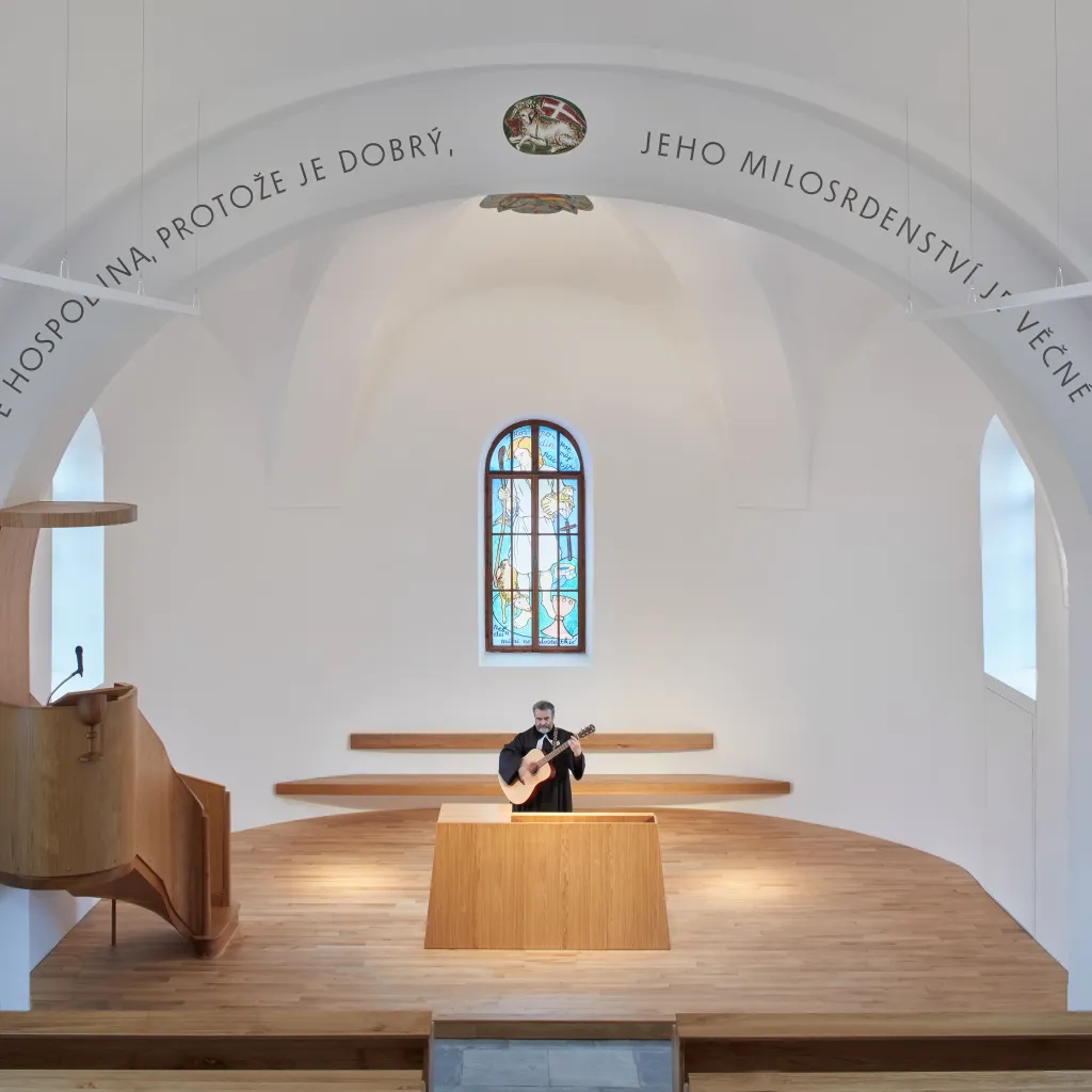 Cena v kategorii interiér: rekonstrukce evangelického kostela z roku 1813 v Hodslavicích (Jakub Červenka, Václav Šuba / Objektor)