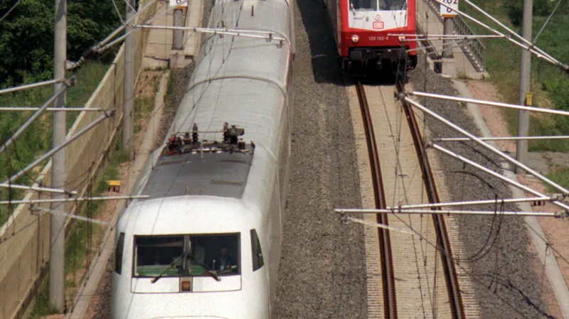 Zkušební ICE na trati u Würzburku v roce 1988