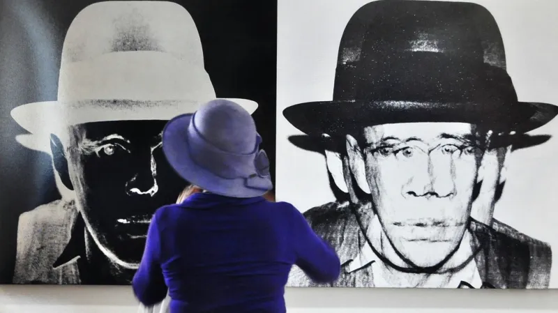 Z výstavy Evy Vokaté a Vlasty Fišrové