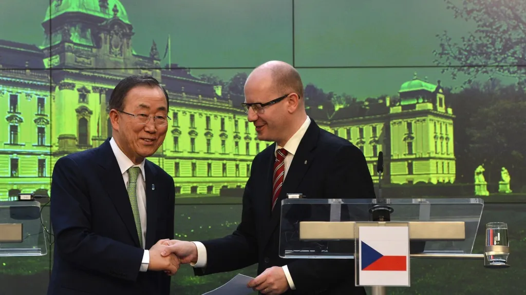 Schůzka Pan Ki-muna a Bohuslava Sobotky v Praze