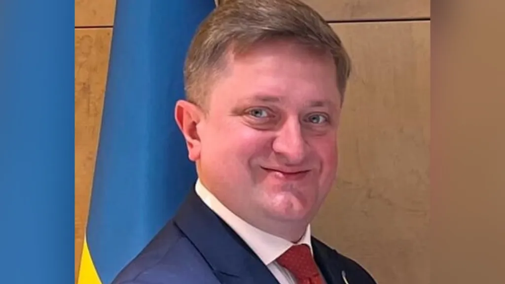 Ukrajinský velvyslanec Vasyl Zvaryč