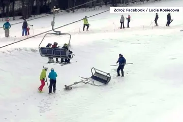 Sobotní nehodu lanovky v Jeseníkách vyšetřuje policie